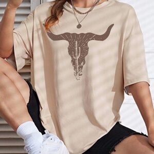 Beige Bull Skull Graphic T-Shirt